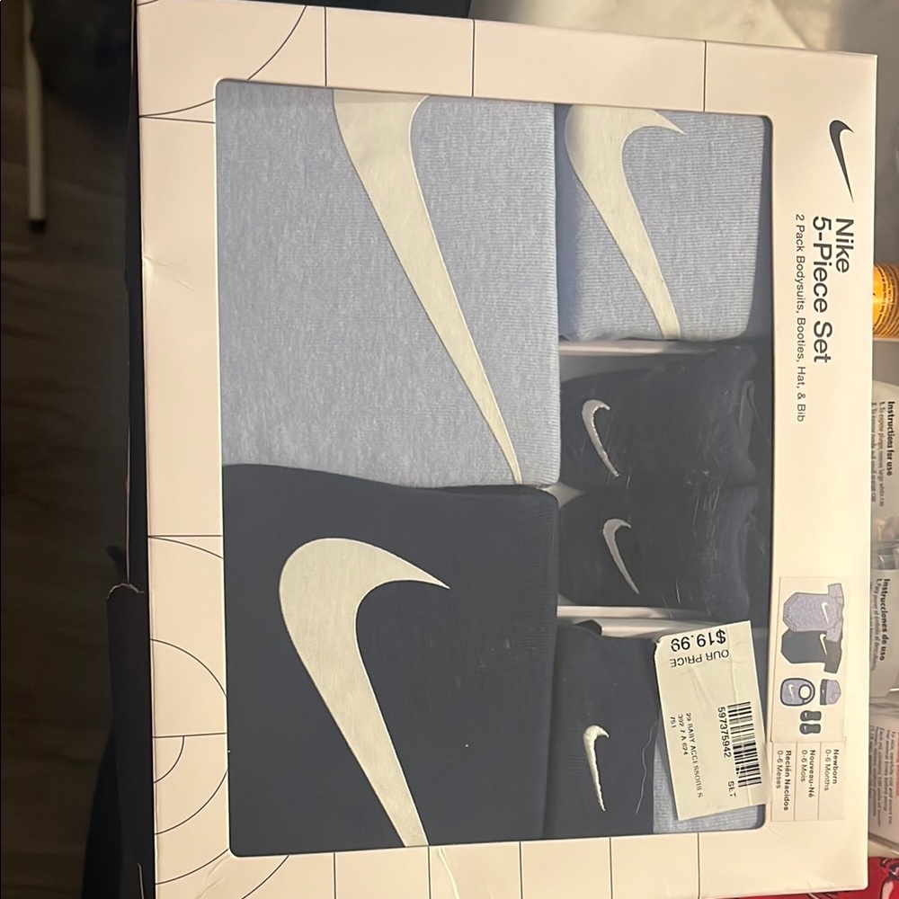 Nike Infant Apparel Set in Light Blue and Dark Blue